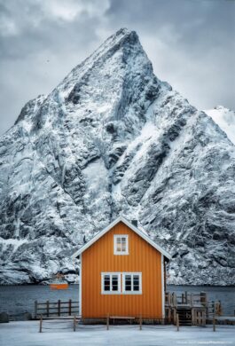 single yellow hut, Lofoten photography workshop